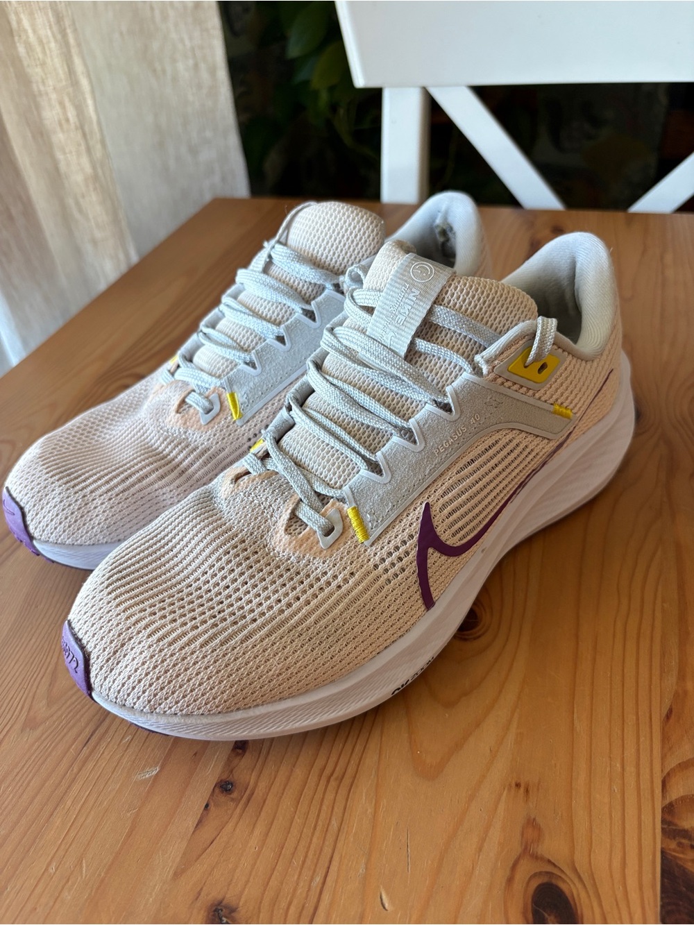 Nike Women's Air Zoom Pegasus 40 Running Shoes, 8